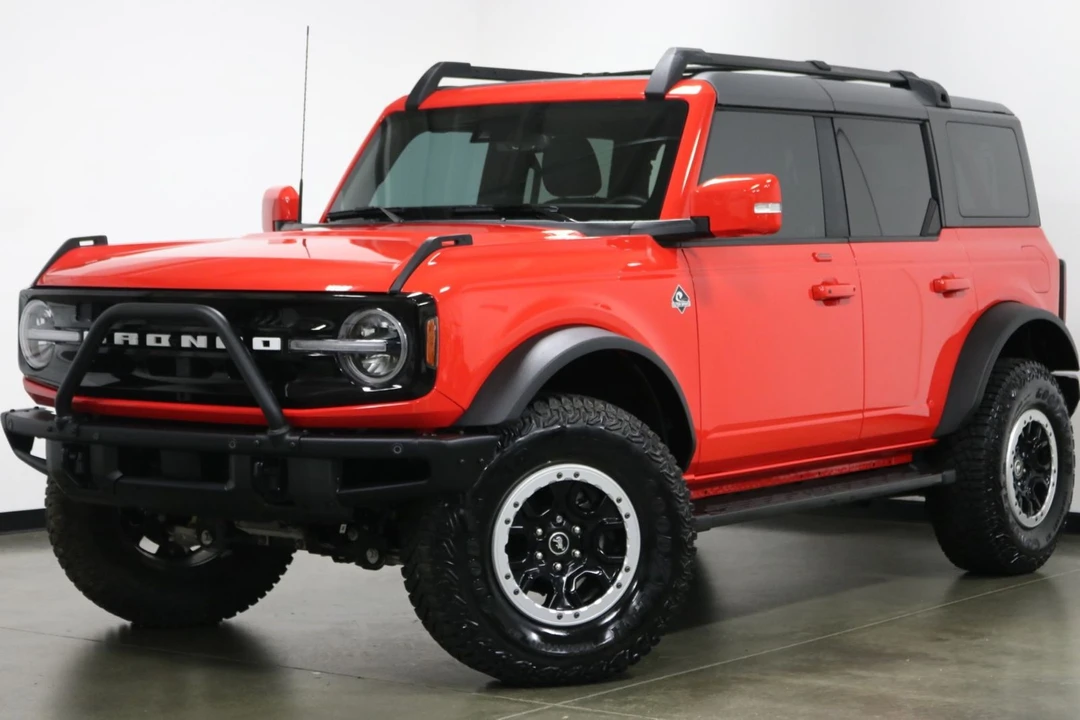 2023 Ford Bronco 6th Gen - Image 6 of 12