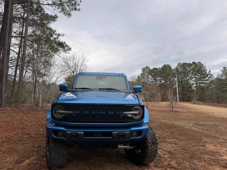 2023 Ford Bronco 6th Gen - Image 6 of 15