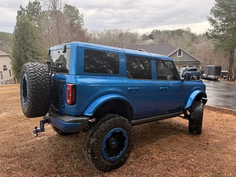 2023 Ford Bronco 6th Gen - Image 8 of 15