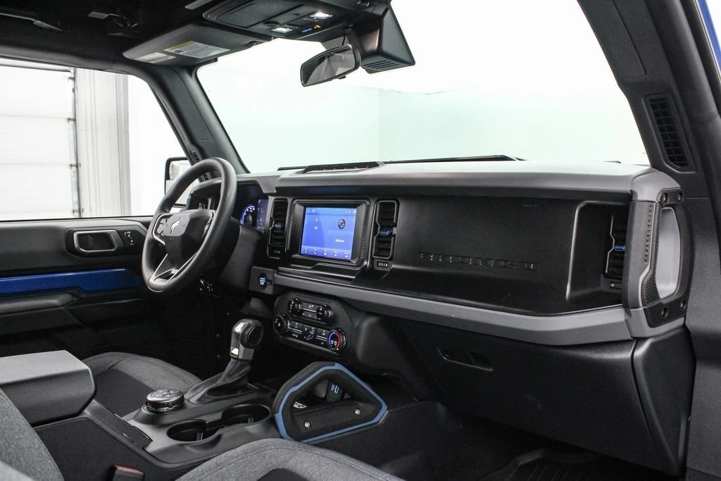 2023 Ford Bronco 6th Gen - Image 20 of 21