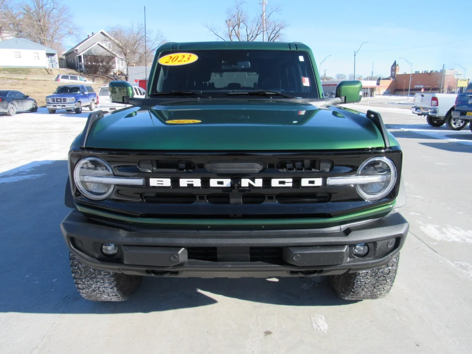 2023 Ford Bronco 6th Gen - Image 2 of 12