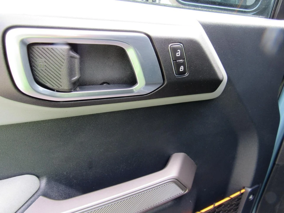 2023 Ford Bronco 6th Gen - Image 16 of 31