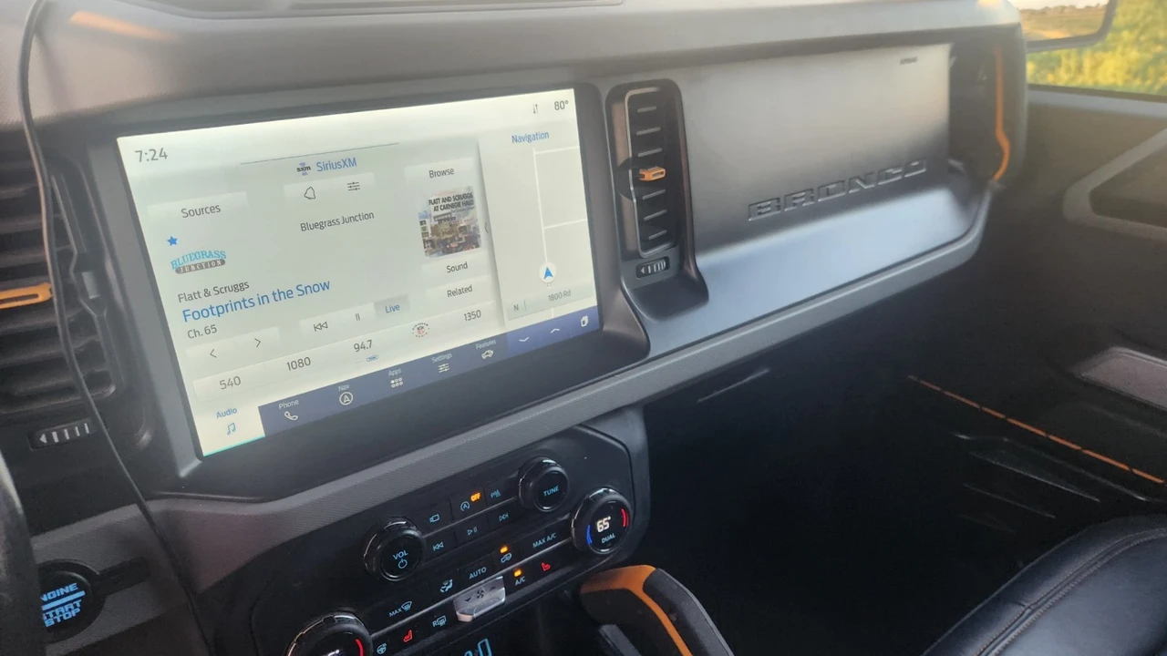 2023 Ford Bronco 6th Gen - Image 21 of 24