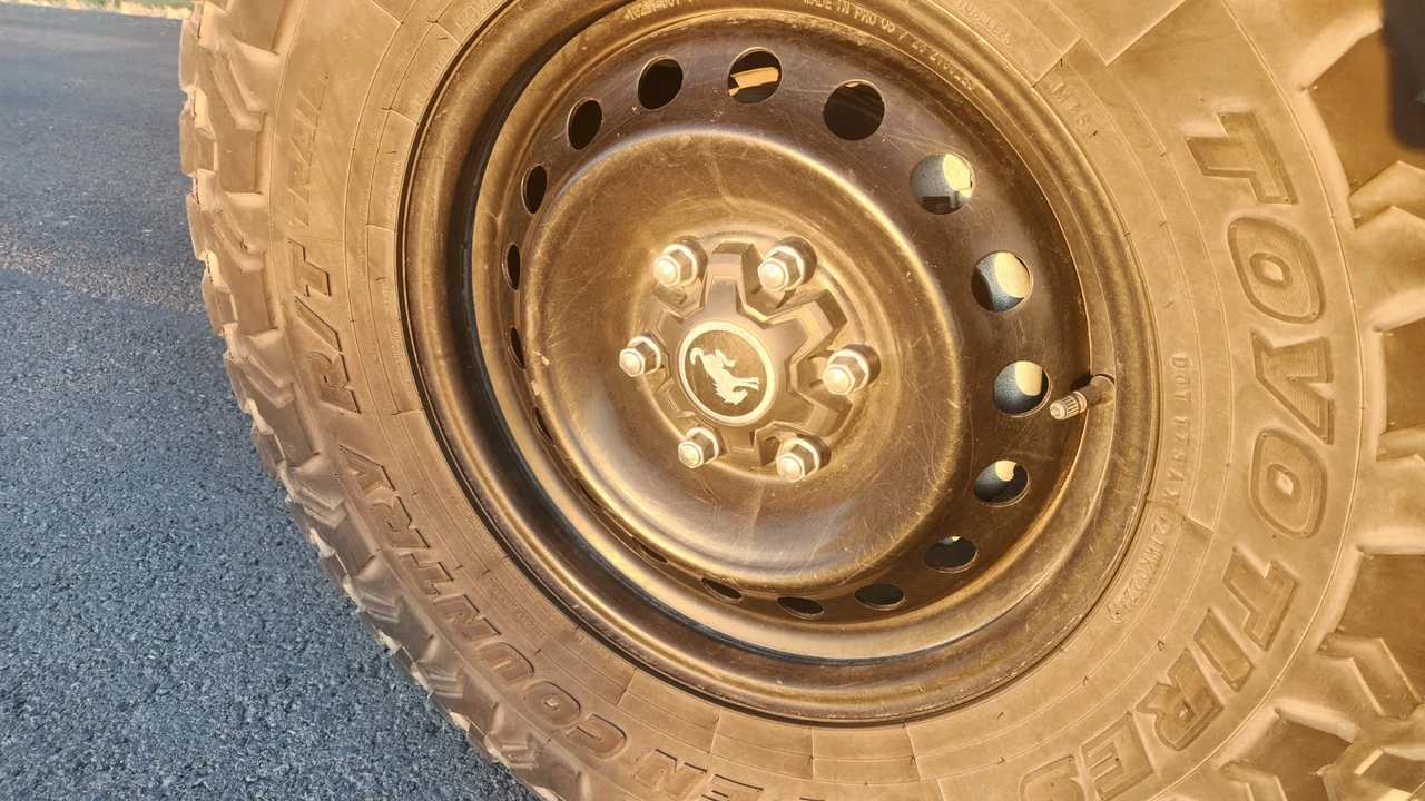 2023 Ford Bronco 6th Gen - Image 17 of 24