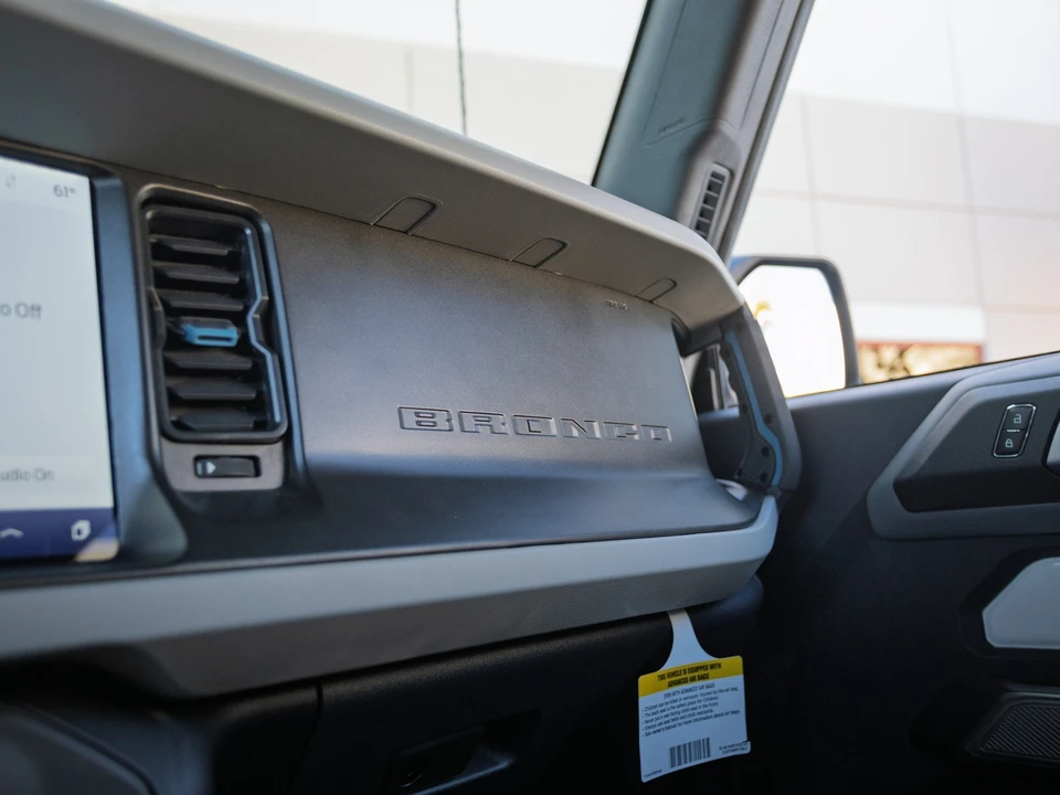 2023 Ford Bronco Sport - Image 27 of 31