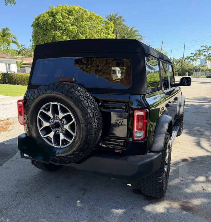 2023 Ford Bronco 6th Gen - Image 8 of 30