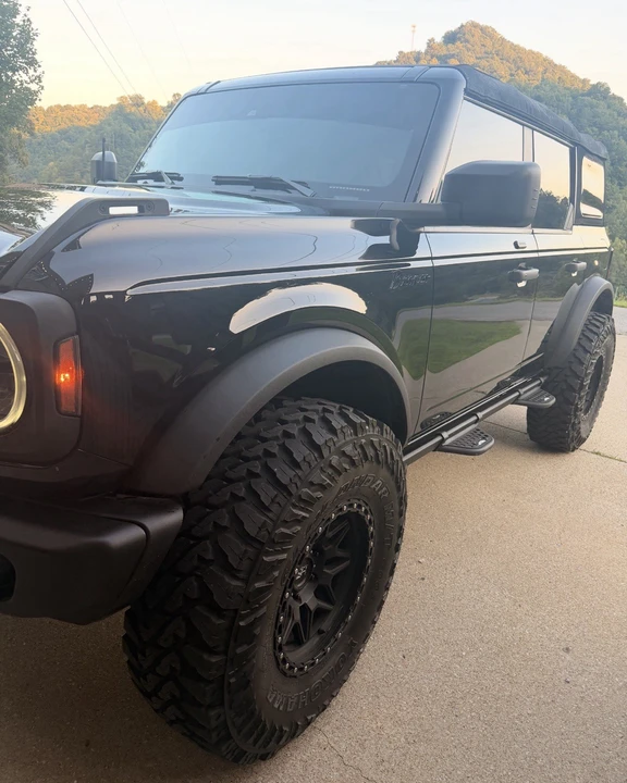 2023 Ford Bronco 6th Gen - Image 3 of 9