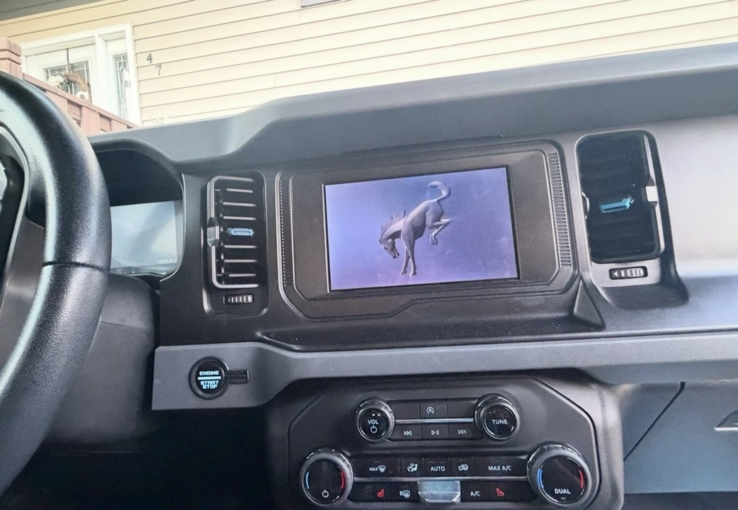 2023 Ford Bronco 6th Gen - Image 8 of 9