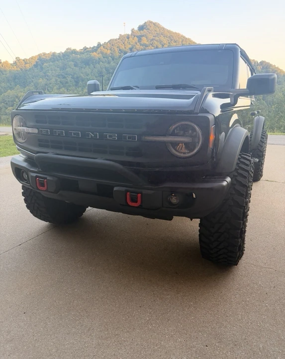 2023 Ford Bronco 6th Gen - Image 2 of 9