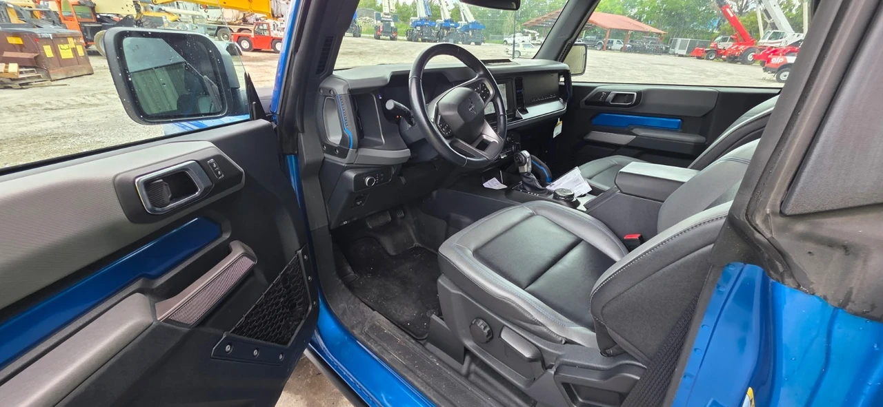 2023 Ford Bronco 6th Gen - Image 5 of 13