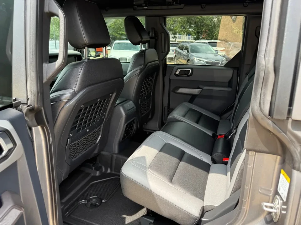 2023 Ford Bronco 6th Gen - Image 14 of 15