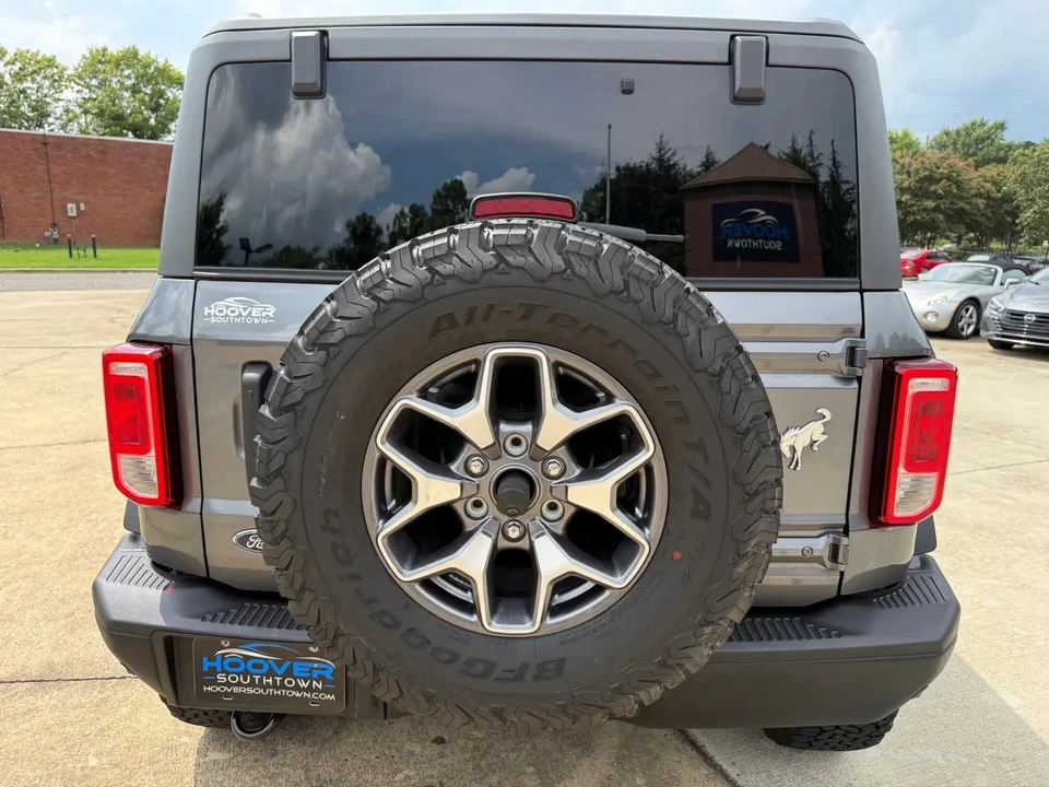 2023 Ford Bronco 6th Gen - Image 4 of 15