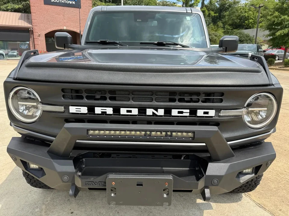 2023 Ford Bronco 6th Gen - Image 8 of 15