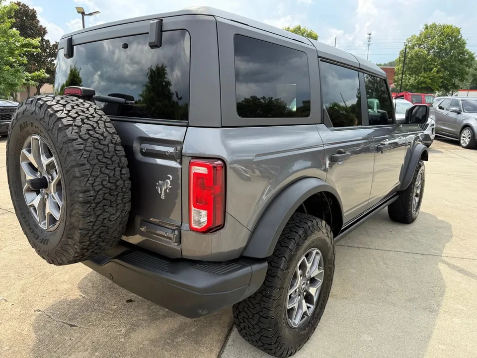 2023 Ford Bronco 6th Gen - Image 5 of 15