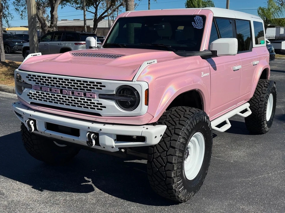 2023 Ford Bronco 6th Gen - Image 4 of 12