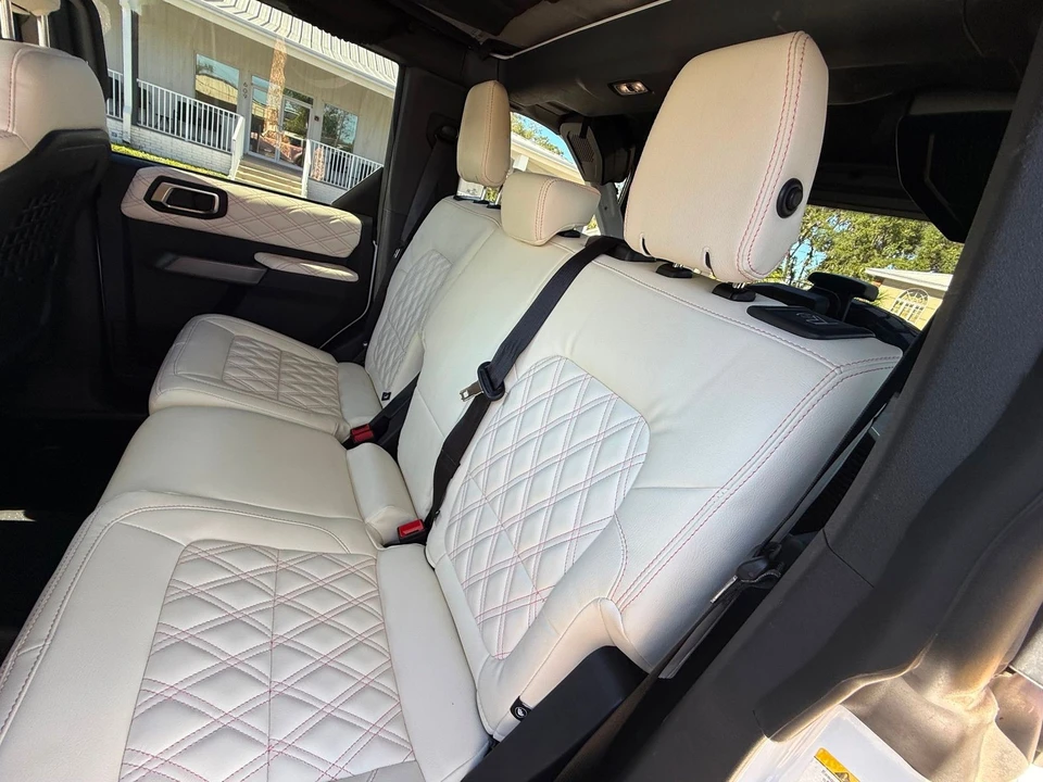 2023 Ford Bronco 6th Gen - Image 5 of 12