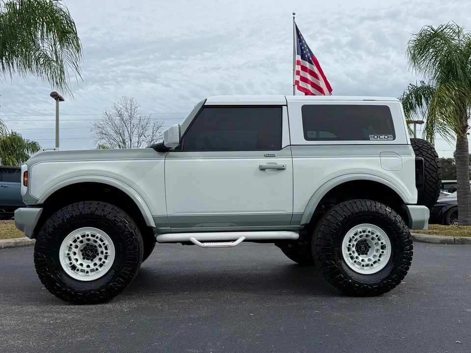 2023 Ford Bronco 6th Gen - Image 6 of 12