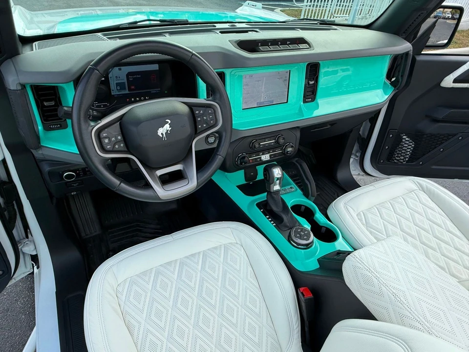 2023 Ford Bronco 6th Gen - Image 6 of 12