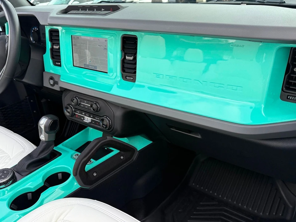 2023 Ford Bronco 6th Gen - Image 4 of 12