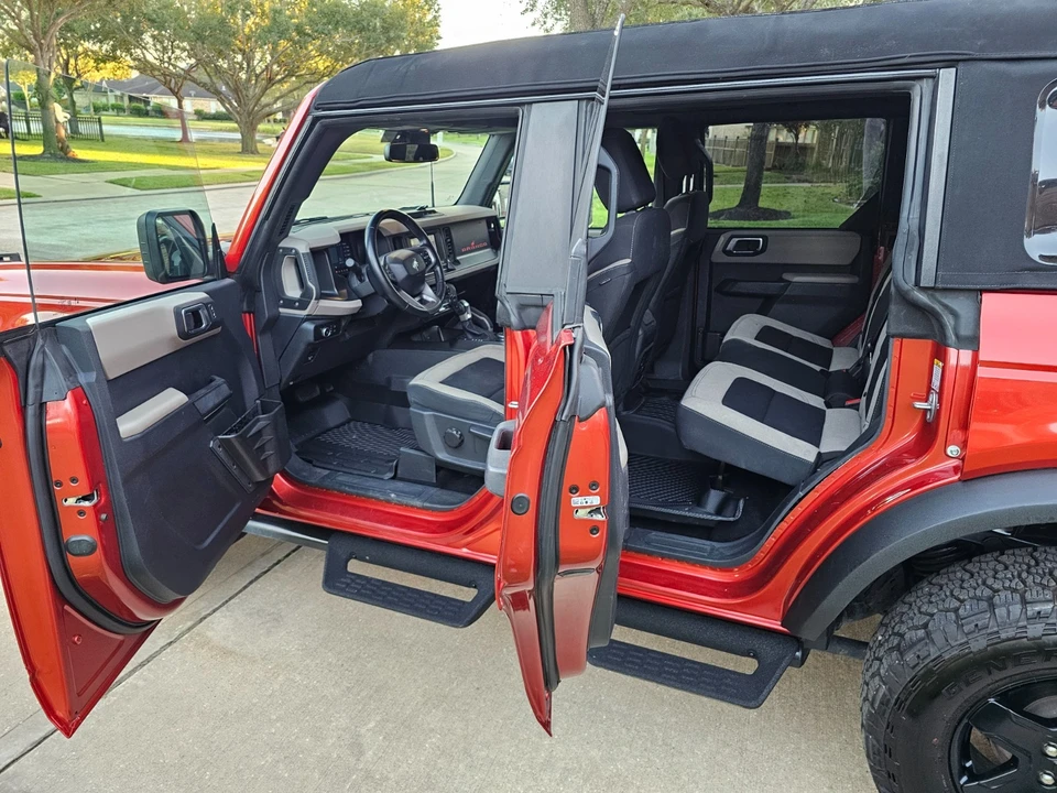 2023 Ford Bronco 6th Gen - Image 6 of 21