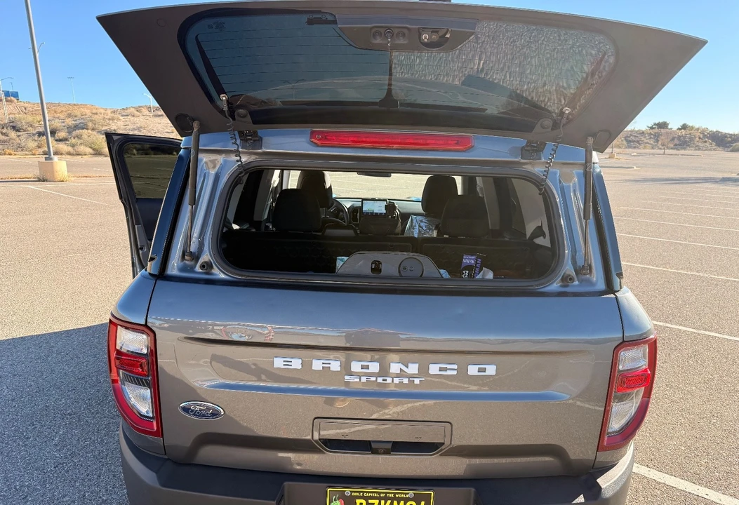 2023 Ford Bronco 6th Gen - Image 12 of 16