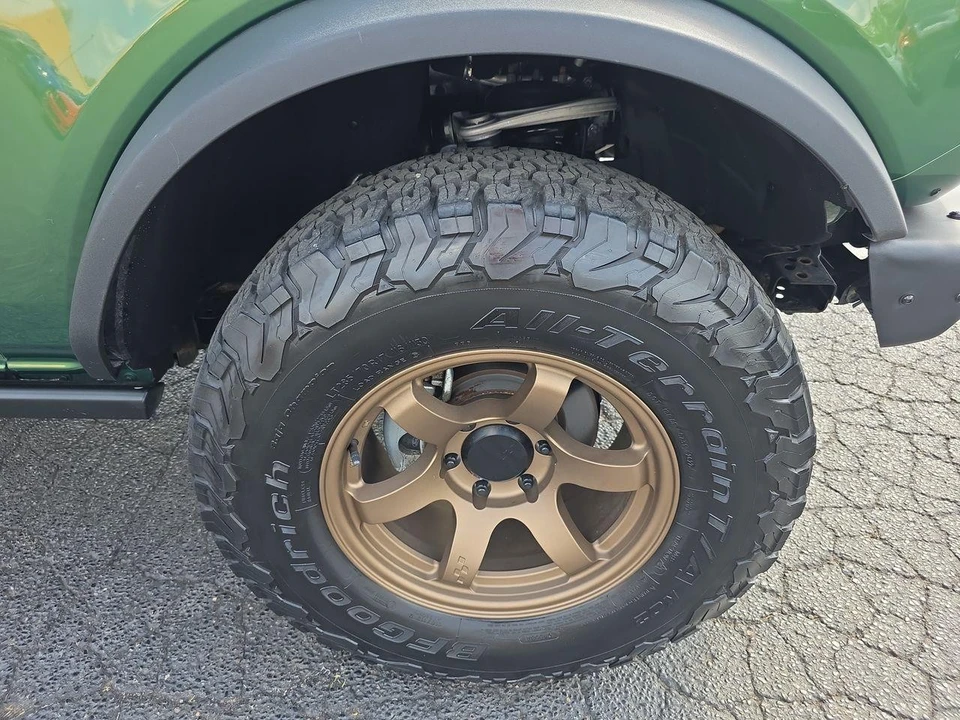 2023 Ford Bronco 6th Gen - Image 16 of 30