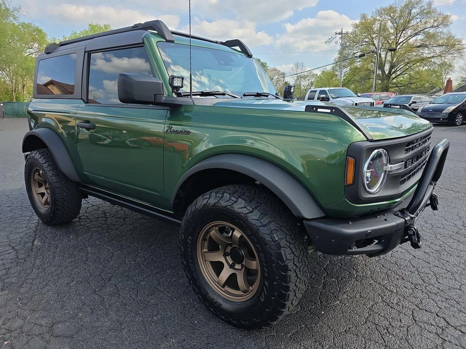 2023 Ford Bronco 6th Gen - Image 18 of 30