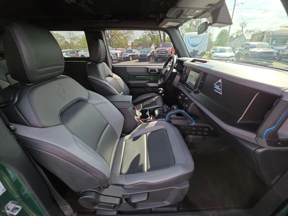 2023 Ford Bronco 6th Gen - Image 8 of 30