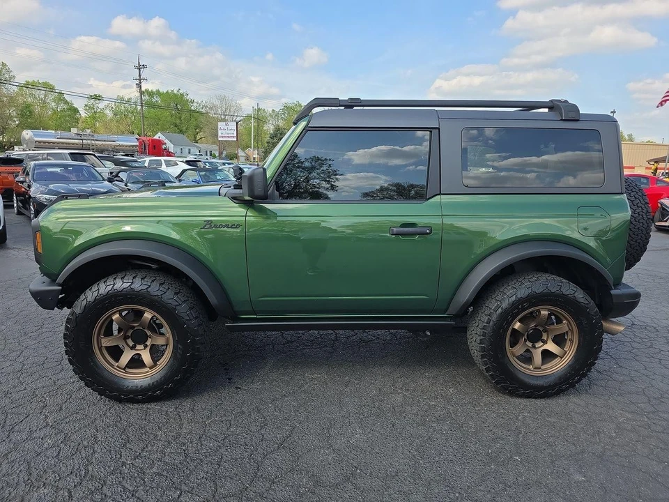2023 Ford Bronco 6th Gen - Image 19 of 30