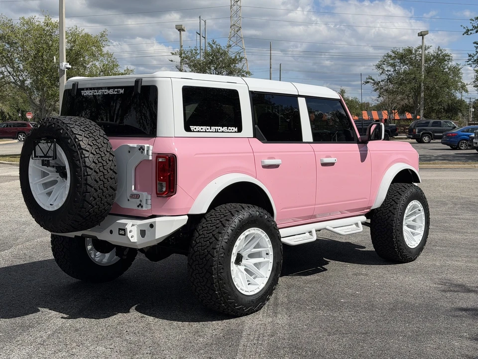 2023 Ford Bronco 6th Gen - Image 8 of 21