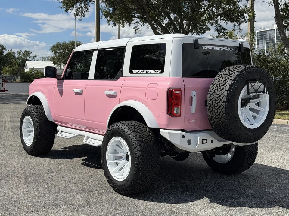 2023 Ford Bronco 6th Gen - Image 4 of 21
