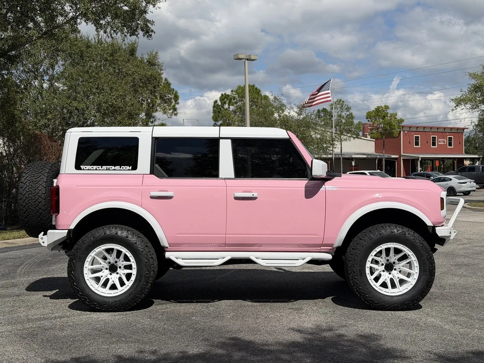 2023 Ford Bronco 6th Gen - Image 10 of 21