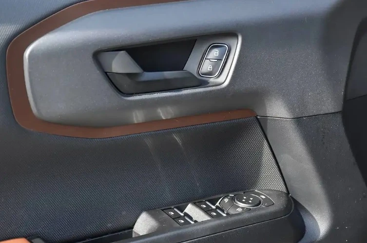 2023 Ford Bronco 6th Gen - Image 9 of 19