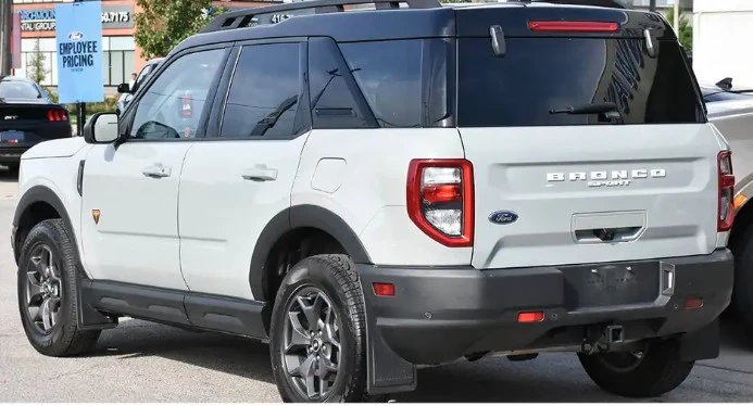 2023 Ford Bronco 6th Gen - Image 6 of 19