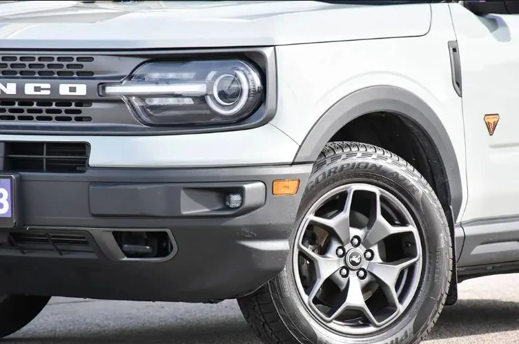 2023 Ford Bronco 6th Gen - Image 3 of 19