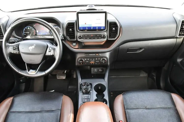 2023 Ford Bronco 6th Gen - Image 15 of 19