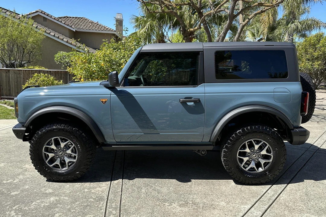 2023 Ford Bronco 6th Gen - Image 3 of 6
