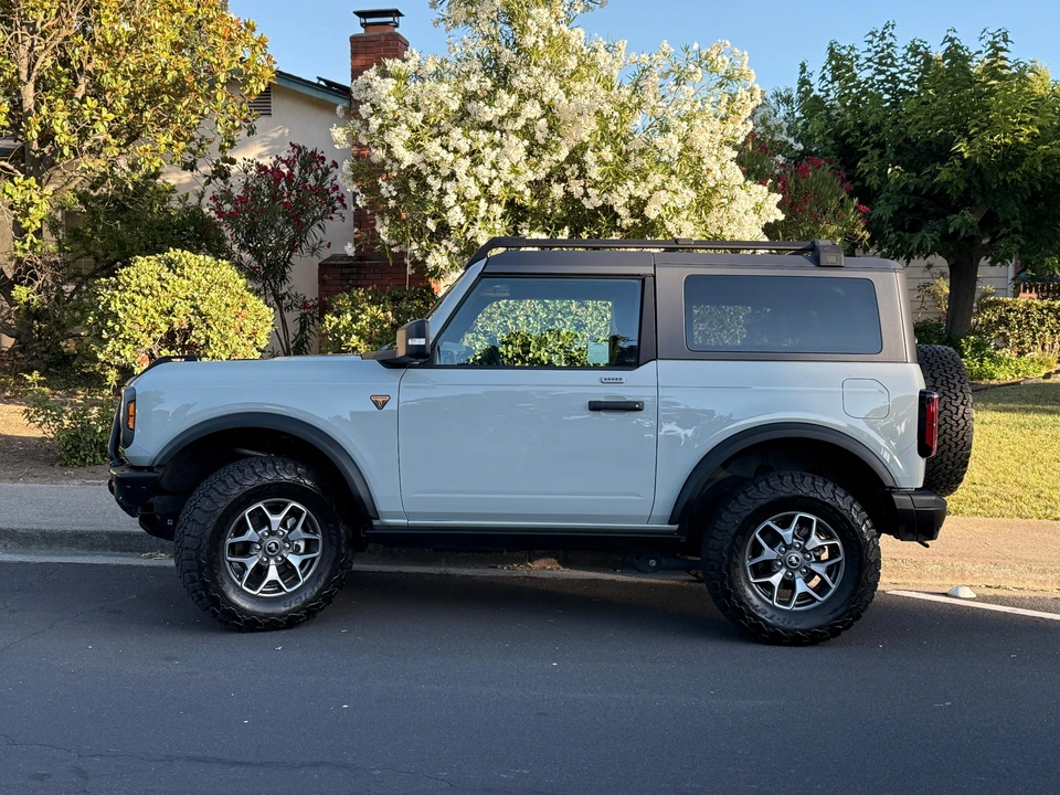 2023 Ford Bronco 6th Gen - Image 10 of 31
