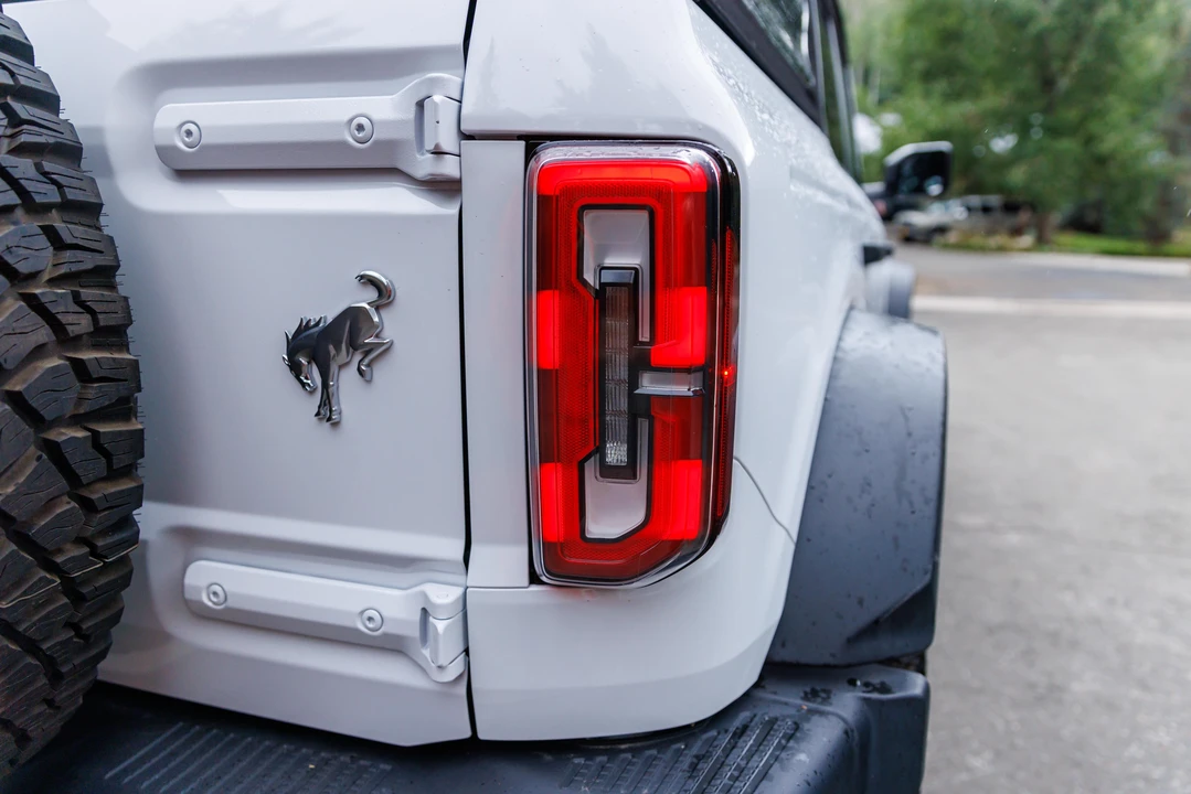 2023 Ford Bronco 6th Gen - Image 15 of 31