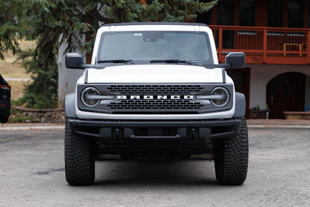 2023 Ford Bronco 6th Gen - Image 2 of 31