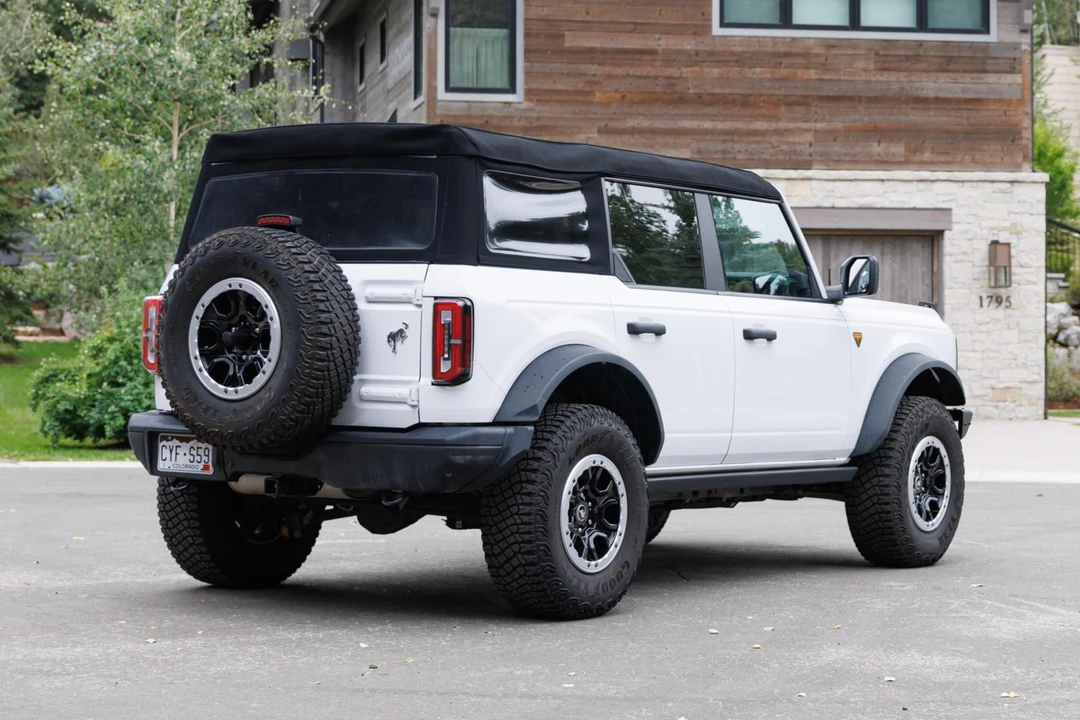2023 Ford Bronco 6th Gen - Image 4 of 31