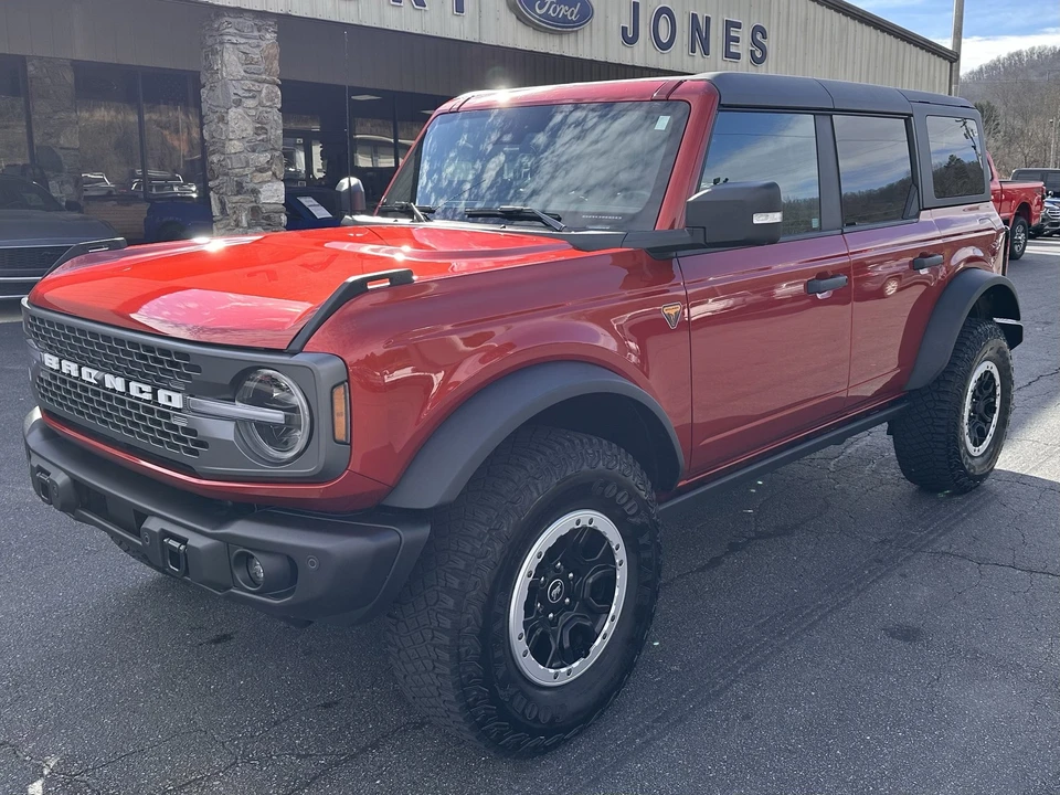 2023 Ford Bronco 6th Gen - Image 2 of 12