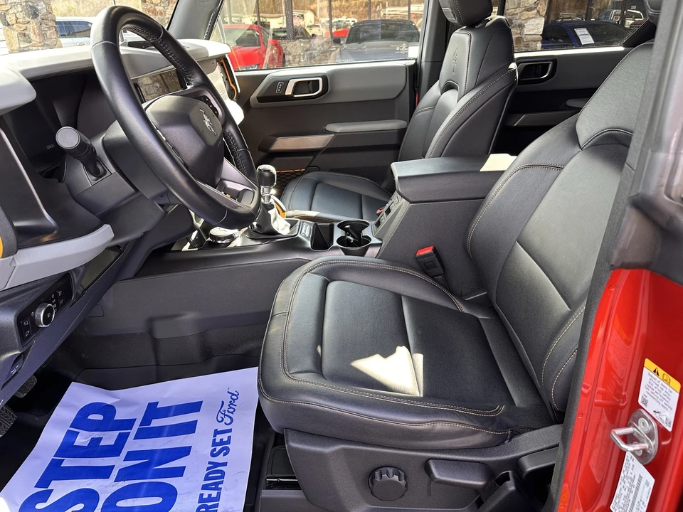 2023 Ford Bronco 6th Gen - Image 10 of 12