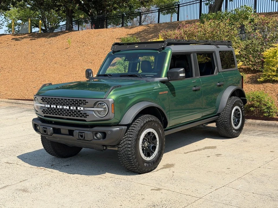 2023 Ford Bronco 6th Gen - Image 8 of 21