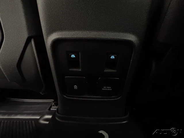 2023 Ford Bronco 6th Gen - Image 8 of 12