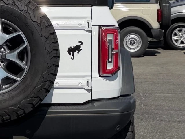 2023 Ford Bronco 6th Gen - Image 10 of 31