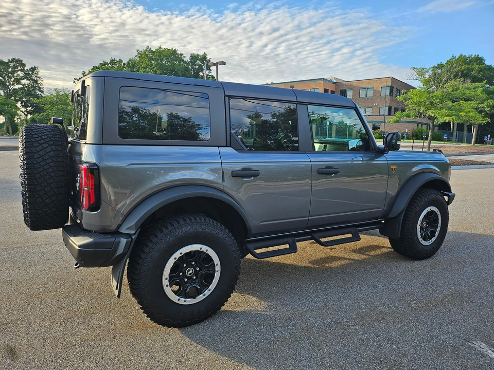 2023 Ford Bronco 6th Gen - Image 15 of 31