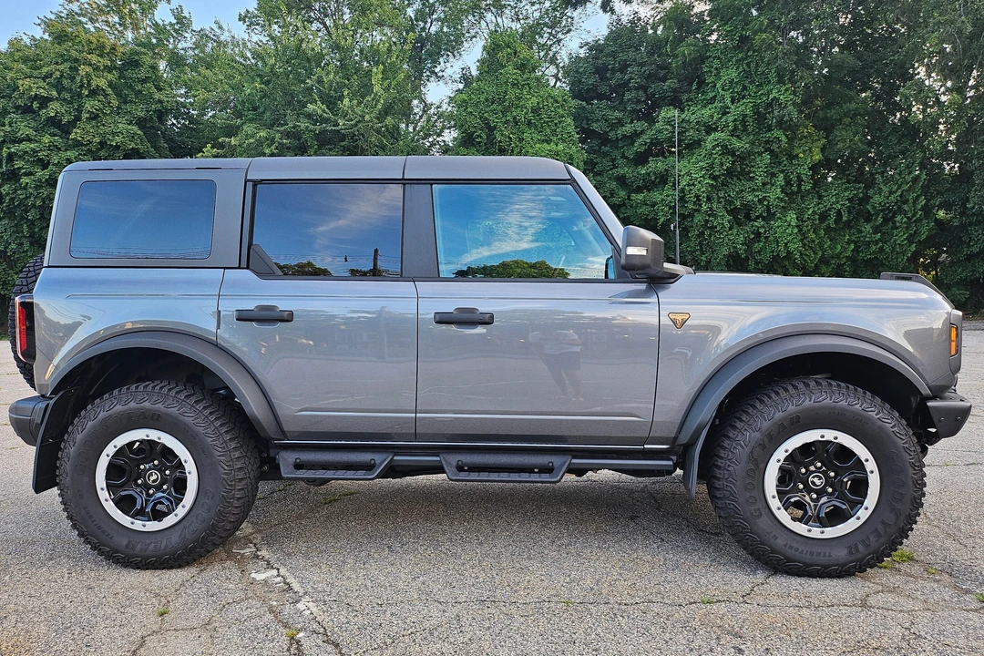 2023 Ford Bronco 6th Gen - Image 3 of 31