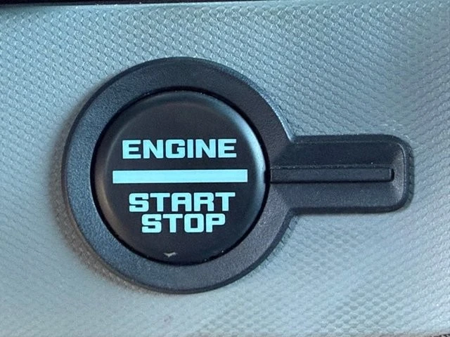 2023 Ford Bronco 6th Gen - Image 29 of 31