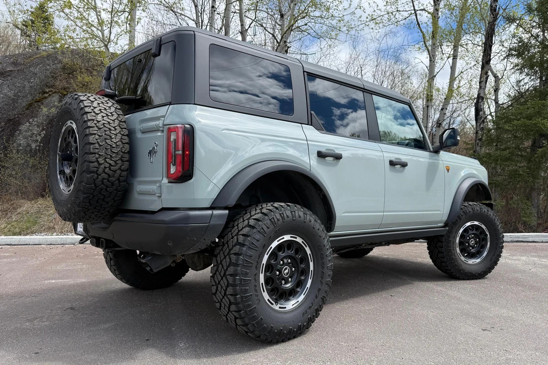 2023 Ford Bronco 6th Gen - Image 4 of 31